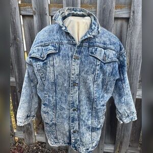 Vintage Acid-Wash Denim Shirt Jacket in Blue